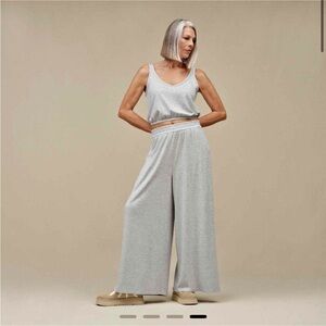 UGG crop top gray / grey medium